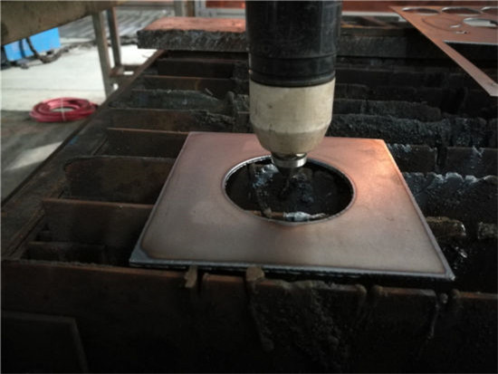 మెటల్ ప్లేట్ కోసం CNC ఫ్యాక్టరీ సరఫరా ప్లాస్మా మరియు జ్వాల పట్టిక కటింగ్ యంత్రం